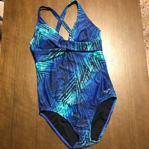 NWOT Speedo One Piece Bathing Suit